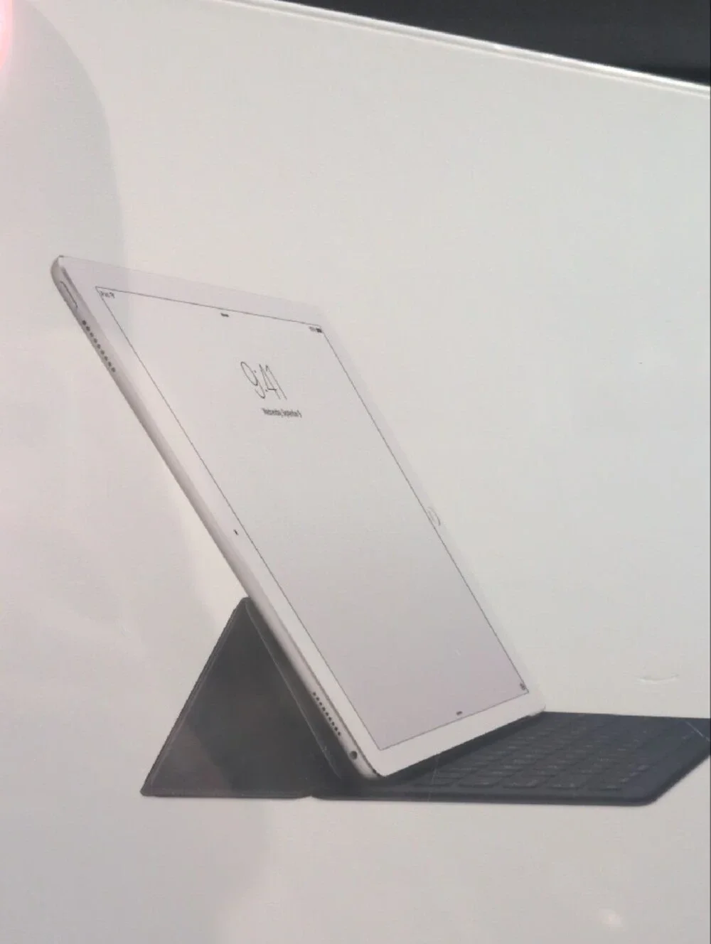 Apple Smart Keyboard 12.9 iPad Pro 1st 2nd Gen A1636 NIB NWT Factory Sealed